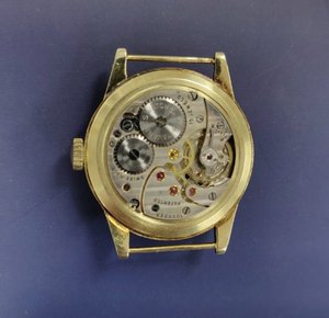 Zlaté hodinky TAVANES