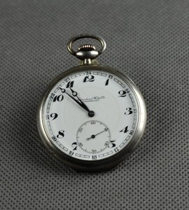 Stříbrné hodinky IWC Schaffhausen