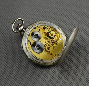 Stříbrné hodinky IWC Schaffhausen
