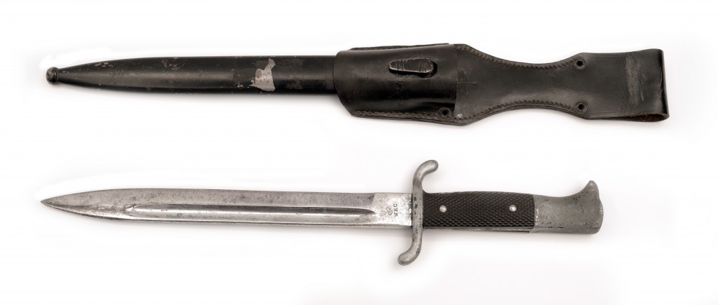 Vycházkový bodák hasičský