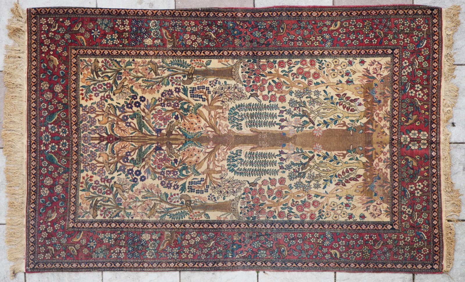 Vzácný orientální koberec s motivem stromu, XI.