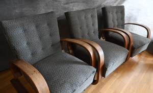 Alvar Aalto 1898 - 1976), 3 křesla "Tank", model 400