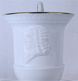 Míšeňský šálek s portrétem