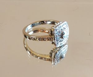 Au prsten s diamanty cca 0,48 ct.