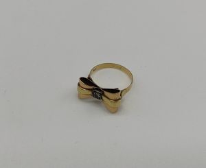 Zlatý prsten s diamantem 0,075 ct.