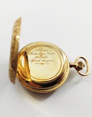 Zlaté tříplášťové dámské hodinky