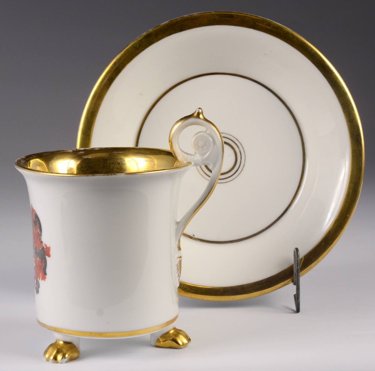 ŠÁLEK S PODŠÁLKEM (TATZENFUSS-WAPPENTASSE)