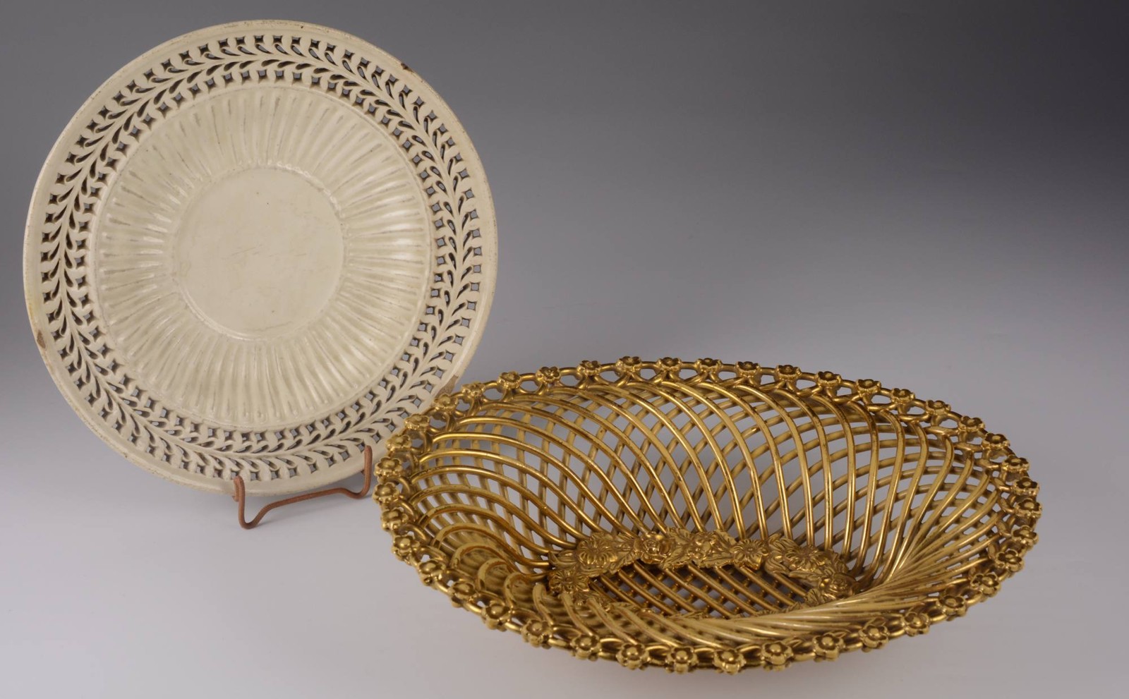 TALÍŘ S PROLAMOVÁNÍM A MISKA