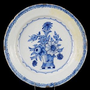 PÁR NÁSTĚNNÝCH TALÍŘŮ