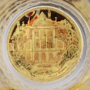 DVOUSTĚNNÁ ČÍŠE