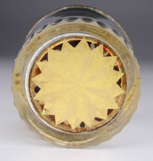 DVOUSTĚNNÁ ČÍŠE