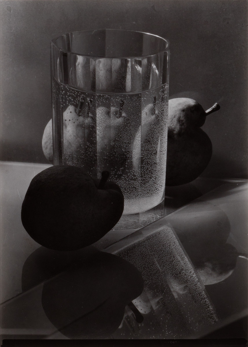 Sudek Josef | Hrušky a sklenice - zátiší - 6. eAukce umění