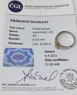 Zlatý prsten solitér s diamantem 0,233 c