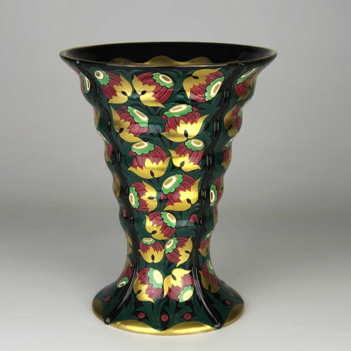 Secesní váza Serapis