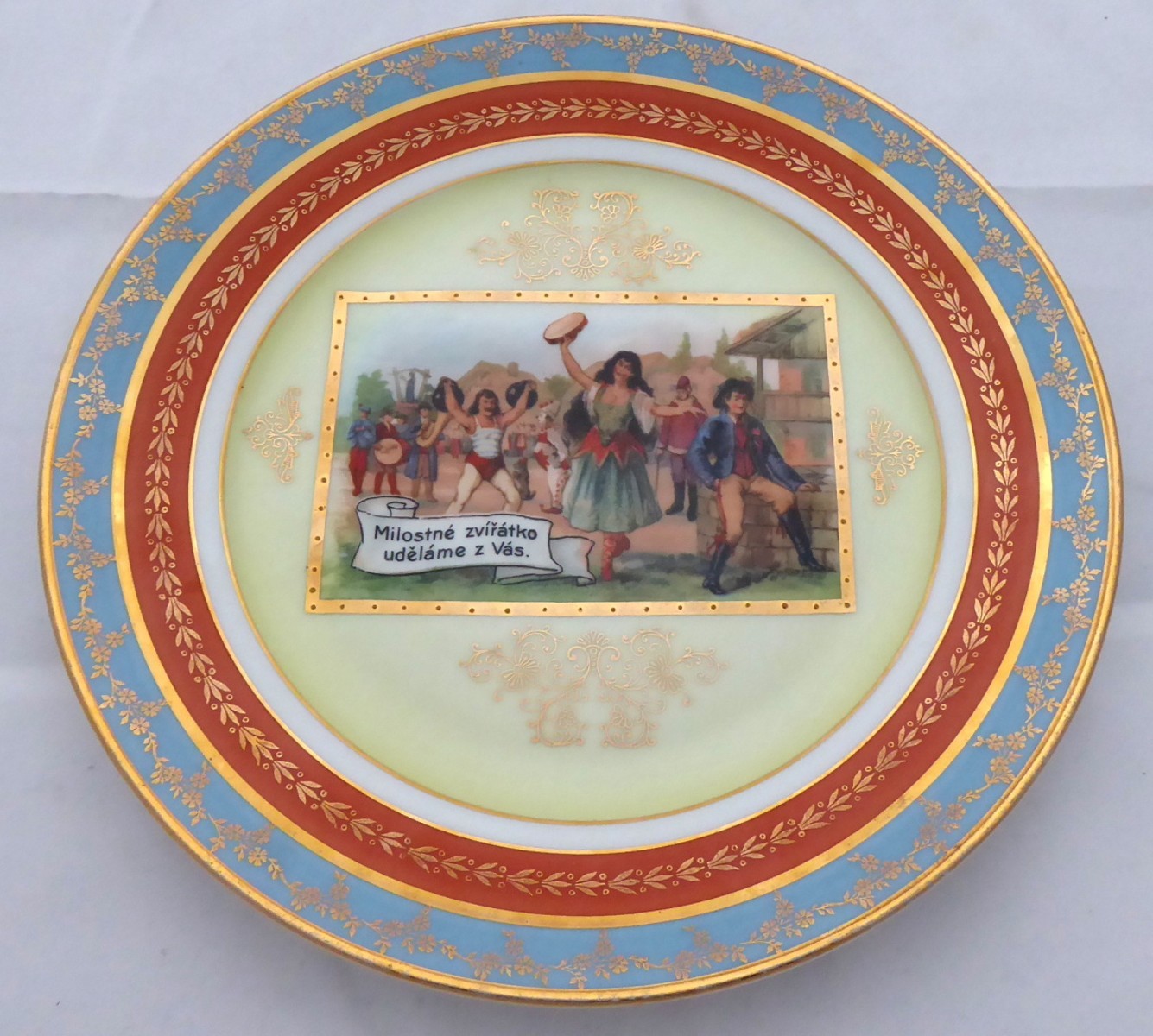 Dekorativní talíř s nápisem - Milostné zvířátko uděláme z Vás, Merklín