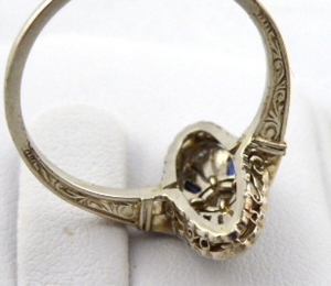 Art deco prsten s diamanty a modrými safíry - velikost prstenu 55