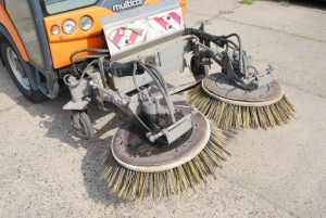 PRACOVNÍ STROJ SAMOJÍZDNÝ MULTICAR TREMO X56