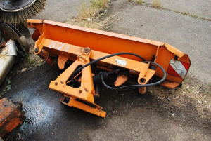 PRACOVNÍ STROJ SAMOJÍZDNÝ MULTICAR TREMO X56