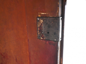 IMPOZANTNÍ BAROKNÍ KOMODA SE SKŘÍŇOVOU NÁSTAVBOU