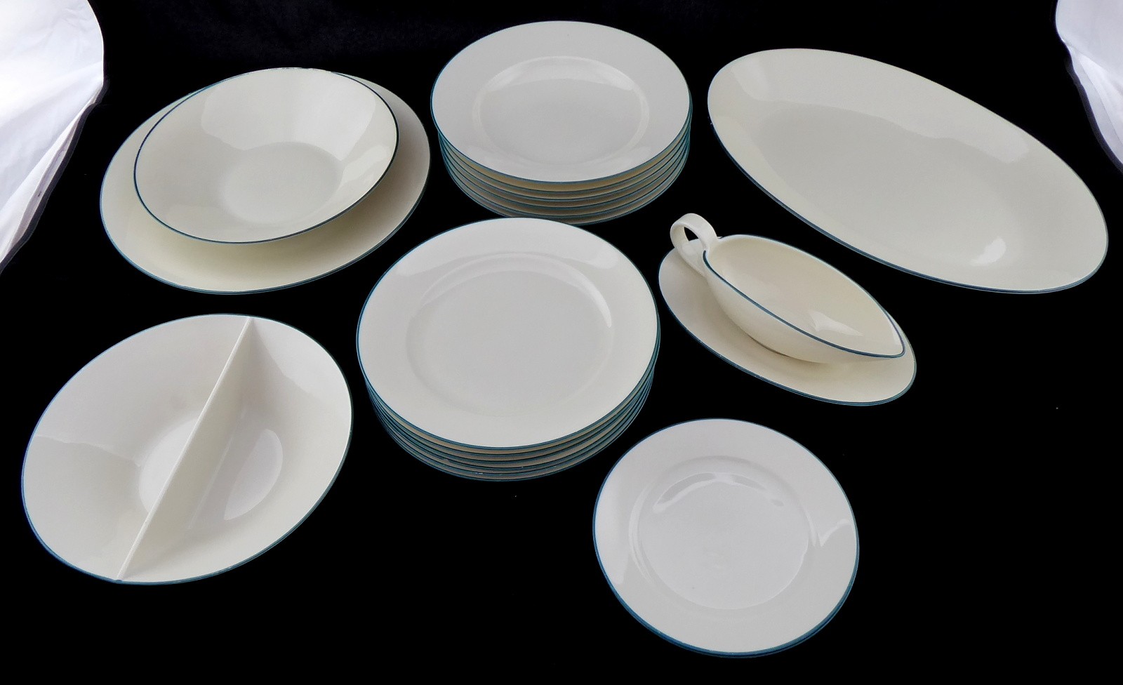 JÍDELNÍ SERVIS - LADISLAV SUTNAR - KOLEM ROKU 1931