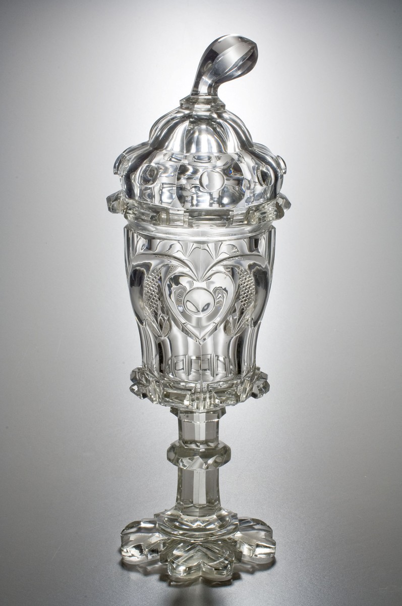 Velký biedermeierový pohár s víkem