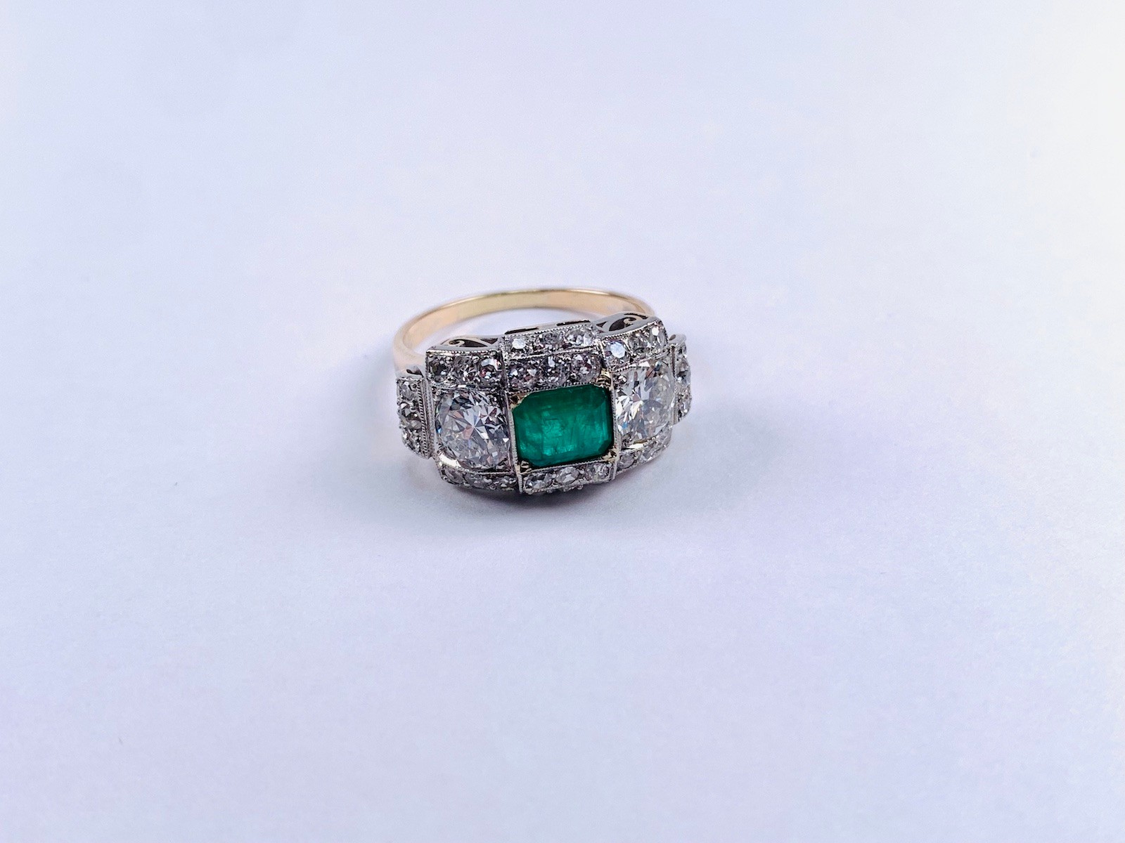 Prsten s diamanty a smaragdem | 2,58ct. | Art deco | Československo