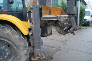TRAKTORBAGR MECALAC TLB 890