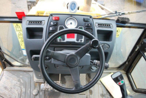 TRAKTORBAGR MECALAC TLB 890