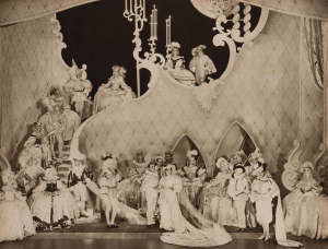 Kabaretní katalog: Folies Bergere 1937
