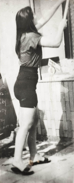 Miroslav Tichý - Pred bufetom
