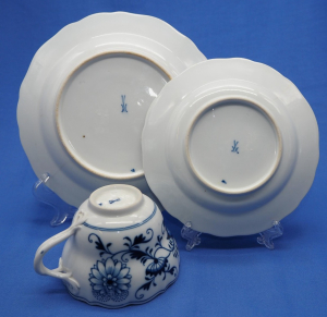 Míšeň – porcelánová sada Cibulák