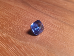 Unikátní modrý safír - cornflower blue 4,6 karátů