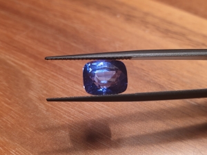 Unikátní modrý safír - cornflower blue 4,6 karátů