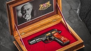 Pistole CZ 75 REPUBLIKA, č. 1924