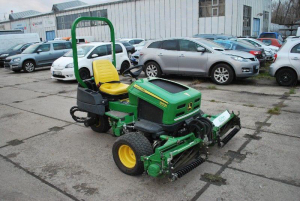 VŘETENOVÁ SEKAČKA JOHN DEERE 2653B