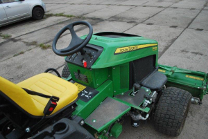 VŘETENOVÁ SEKAČKA JOHN DEERE 2653B