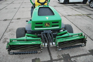 VŘETENOVÁ SEKAČKA JOHN DEERE 2653B