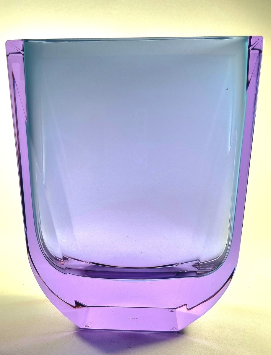 Moser- váza, alexandrit s opálem , rok 1970