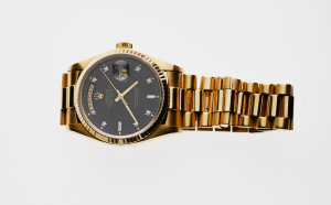 Zlaté náramkové hodinky Rolex Oyster Perpetual Day-date