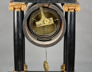 Sloupkové hodiny stolní Biedermeier