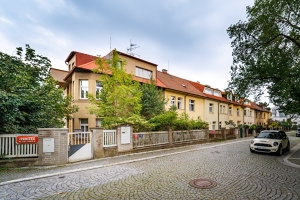 Vila na Hanspaulce, Pernikářce