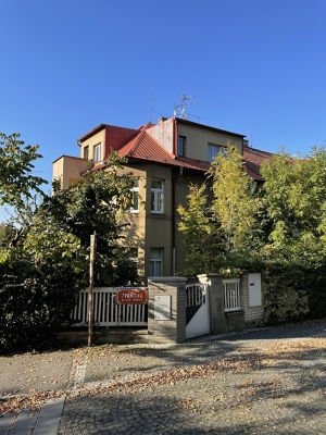 Vila na Hanspaulce, Pernikářce