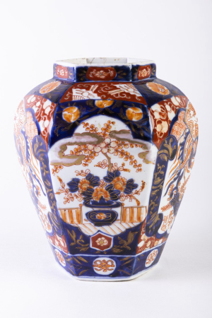 Porcelánová váza Imari