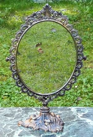 Mosazné zrcadlo