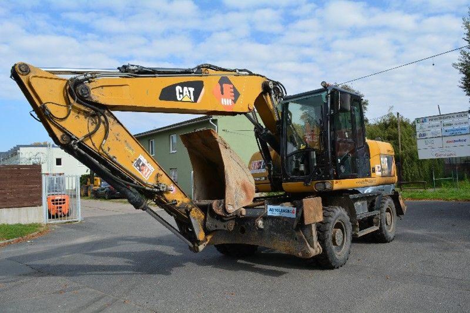 KOLOVÉ RYPADLO CATERPILLAR M315D