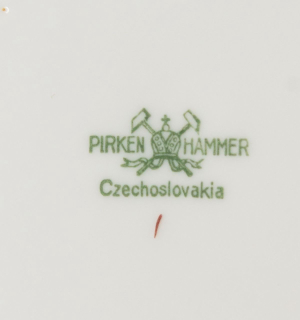 Velký jídelní servis pro minimálně 10 osob – celkem 76 ks