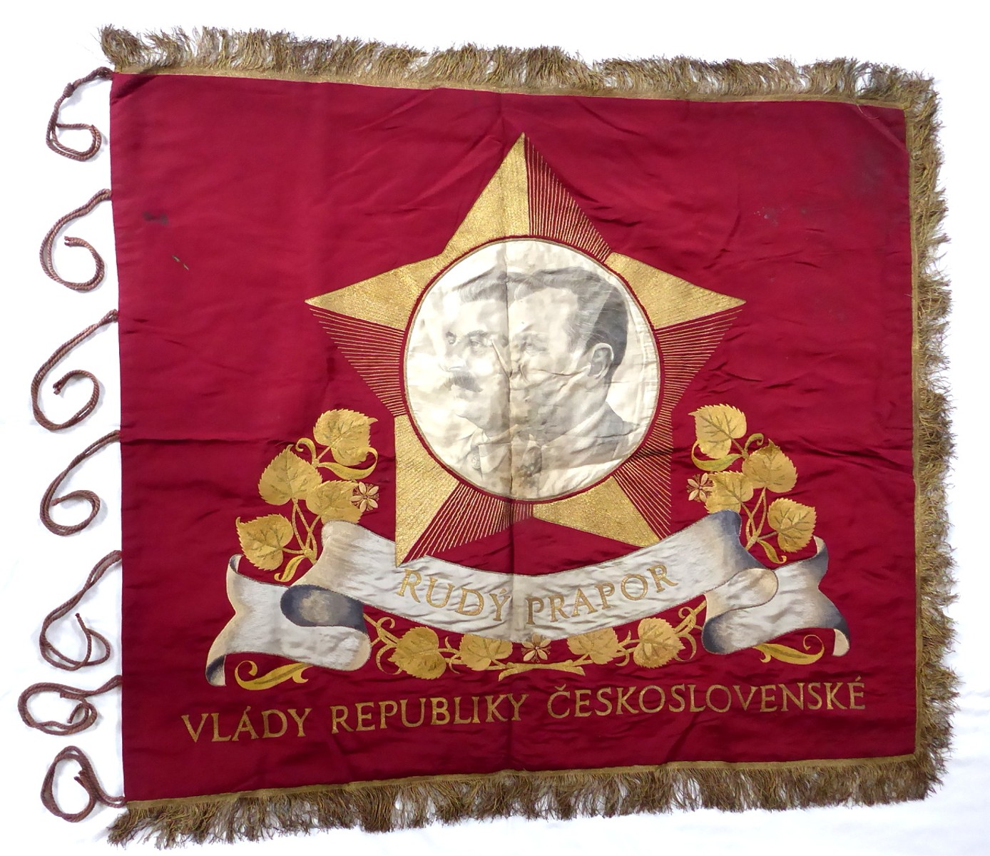 RUDÝ PRAPOR VLÁDY REPUBLIKY ČESKOSLOVENSKÉ