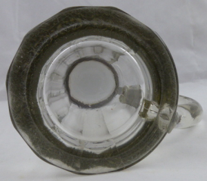 KORBEL S MALOVANÝM PORCELÁNOVÝM VÍČKEM