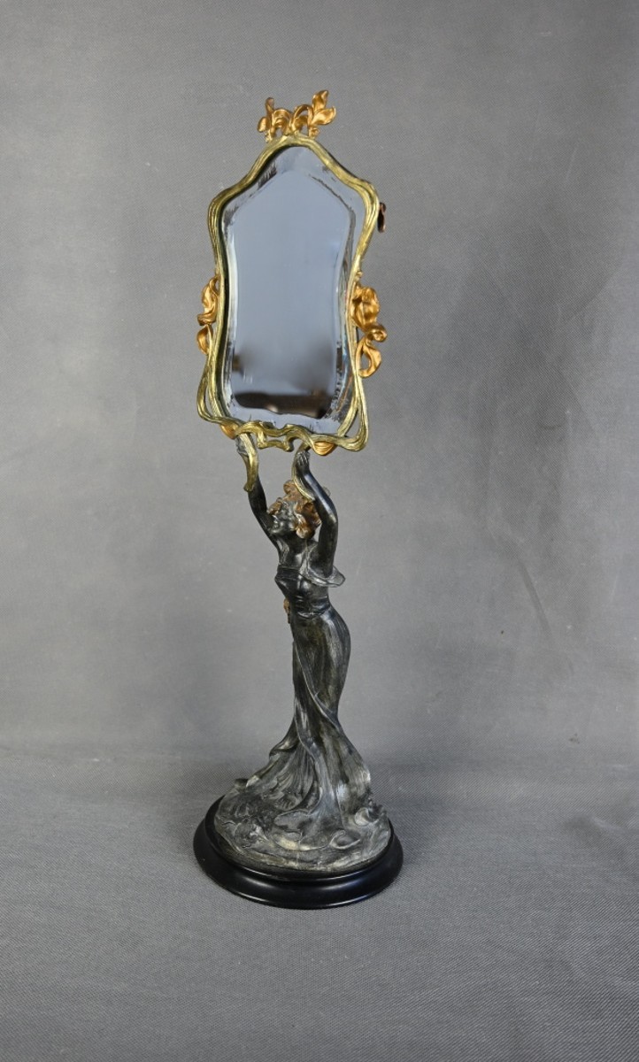 Secesní zrcadlo figurální