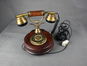 Replika starého telefonu